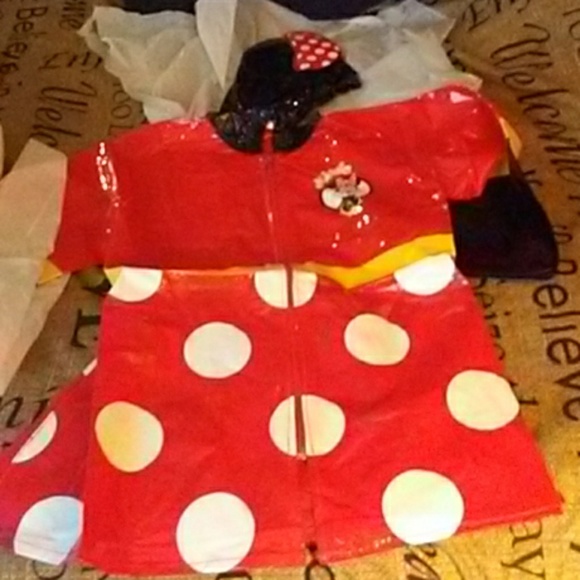 Avon - Picture 3 of 3